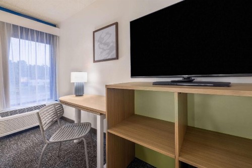Comfort Inn Clarks Summit - image 31