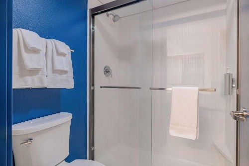 Comfort Inn Clarks Summit - image 32