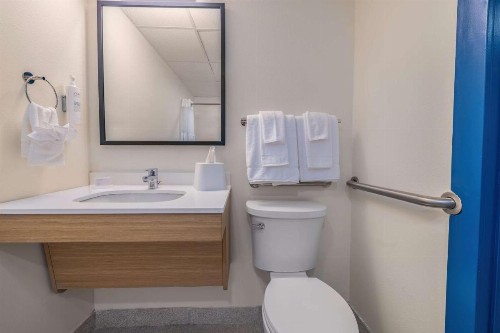 Comfort Inn Clarks Summit - image 33