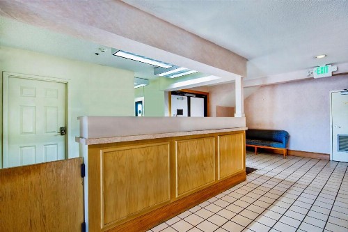 Value Inn Jeffersonville - image 23