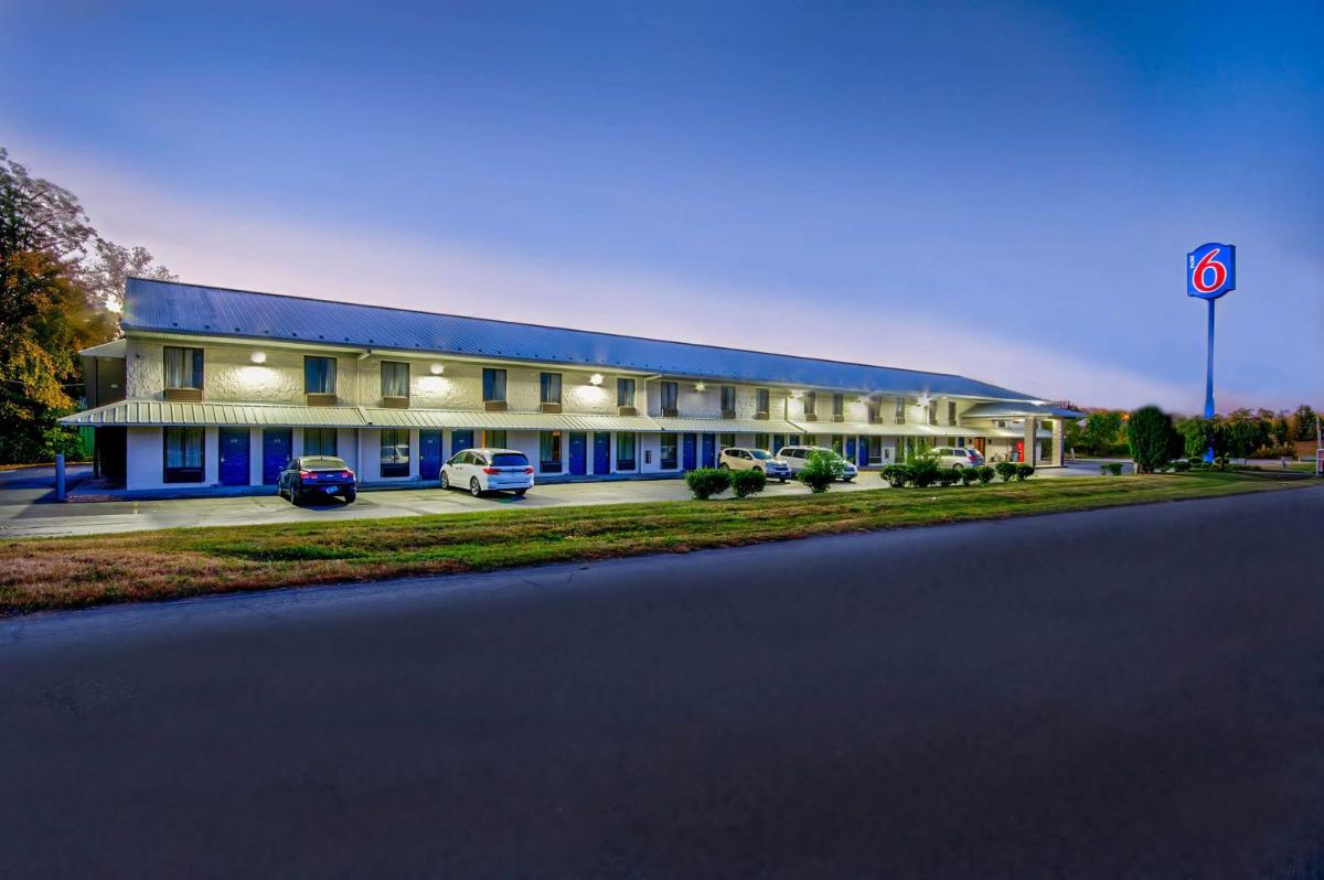 Value Inn Jeffersonville - image 3