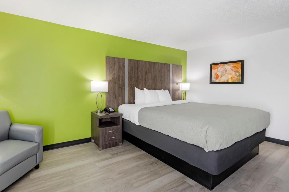 Quality Inn - image 2