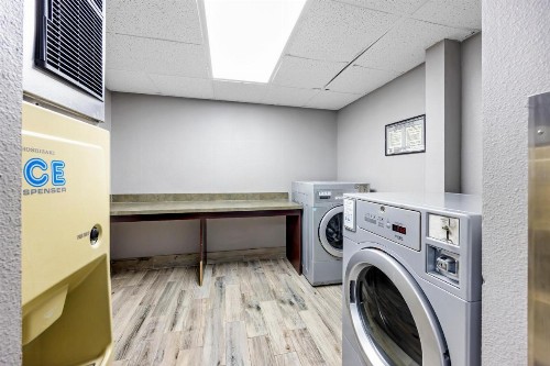 Quality Inn - image 49