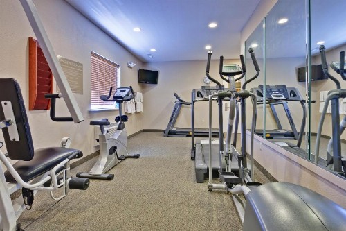 Candlewood Suites Clarksville - image 11