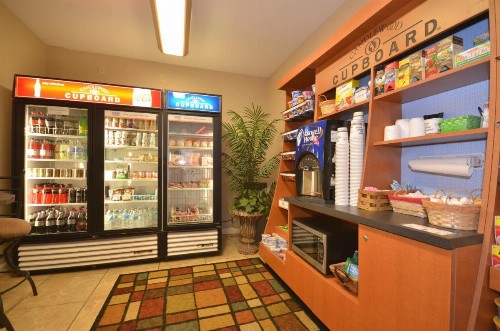 Candlewood Suites Clarksville - image 12