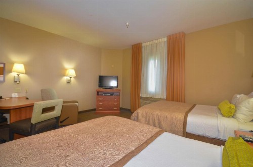 Candlewood Suites Clarksville - image 23