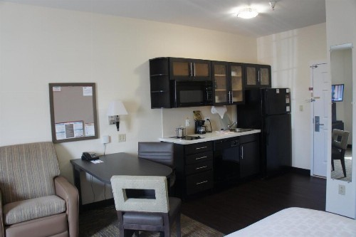 Candlewood Suites Clarksville - image 28