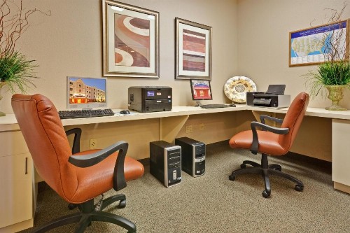 Candlewood Suites Clarksville - image 8