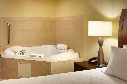 Hilton Garden Inn Clarksville - image 5