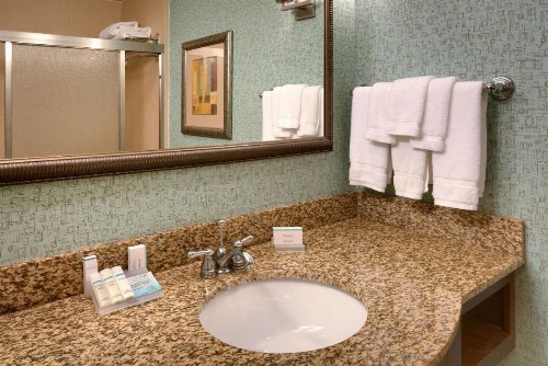 Hilton Garden Inn Clarksville - image 7
