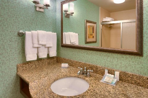 Hilton Garden Inn Clarksville - image 9