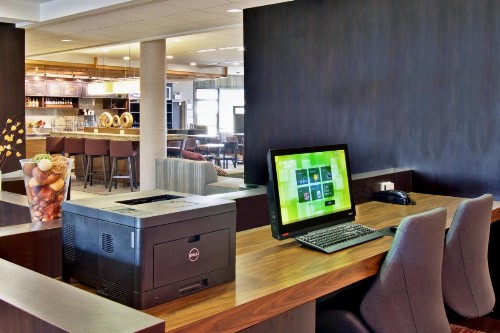 Courtyard by Marriott Clarksville - image 8