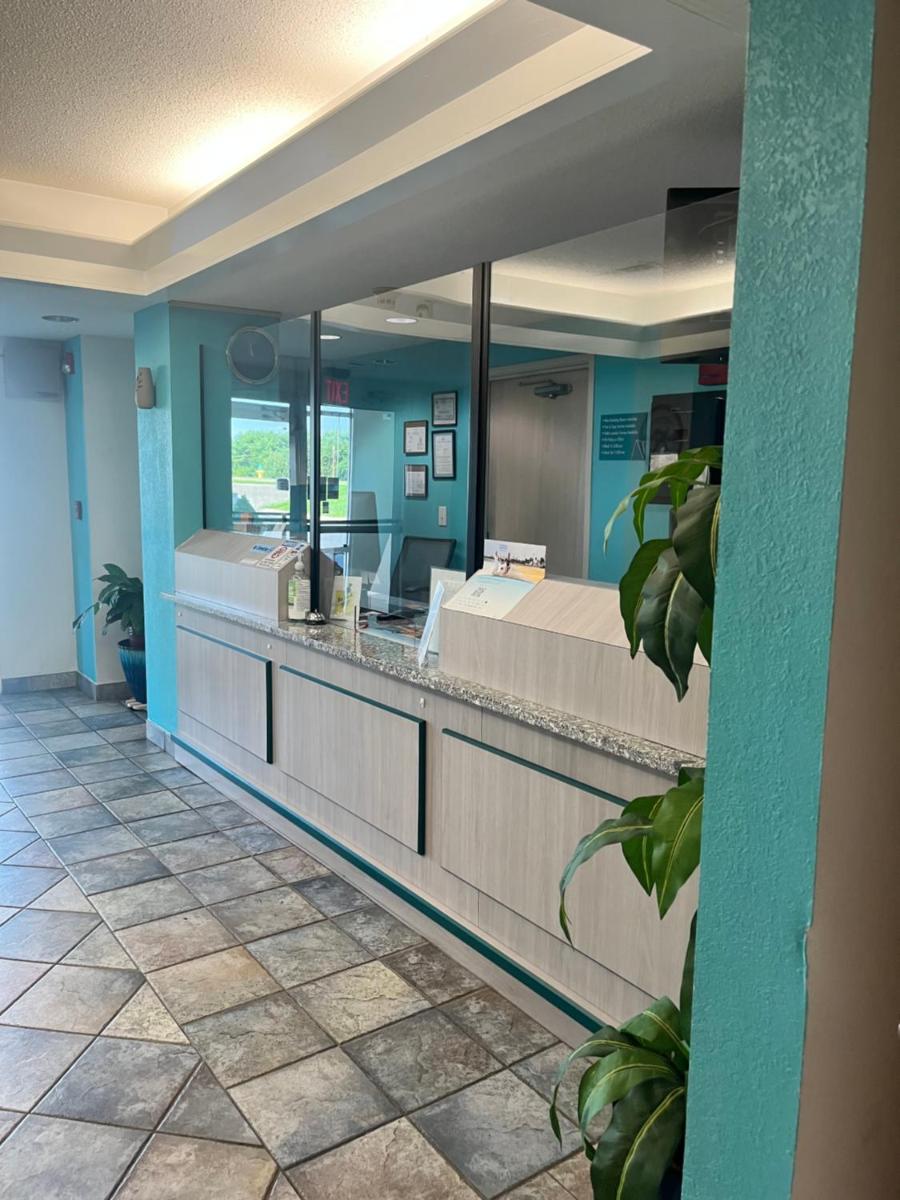 Americas Best Value Inn Clarksville - main image