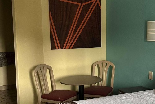Americas Best Value Inn Clarksville - image 24