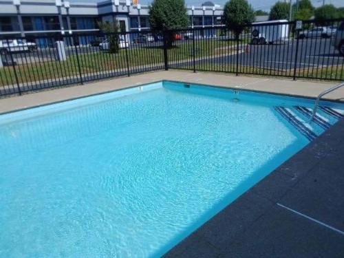 Americas Best Value Inn Clarksville - image 39