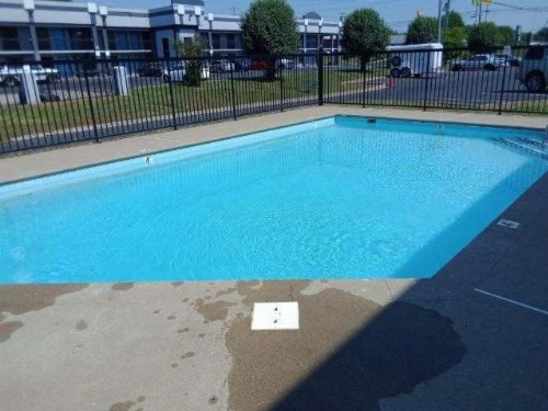 Americas Best Value Inn Clarksville - image 40