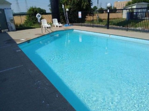 Americas Best Value Inn Clarksville - image 41