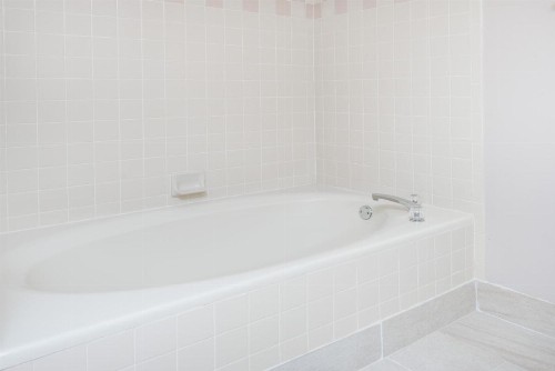 Baymont by Wyndham Clarksville Northeast - image 18