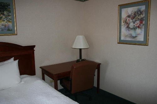 Baymont by Wyndham Clarksville Northeast - image 35