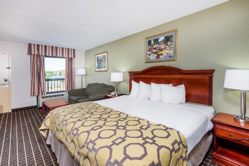Baymont by Wyndham Clarksville Northeast - image 37