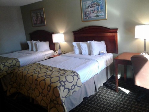 Baymont by Wyndham Clarksville Northeast - image 38