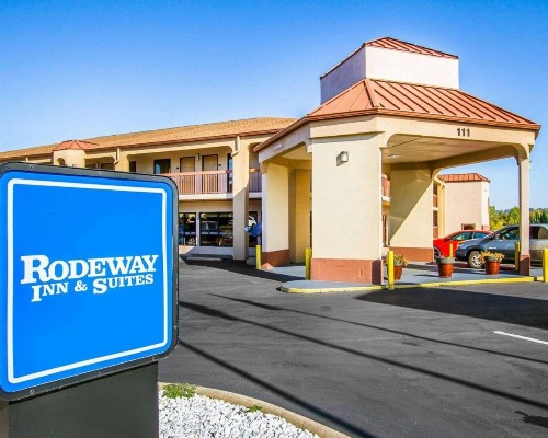 Rodeway Inn & Suites - image 2