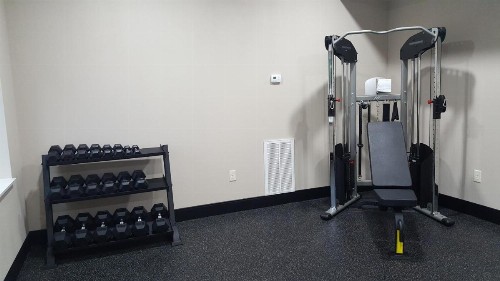 Baymont by Wyndham Clarksville - image 35