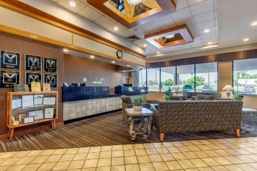 Quality Inn Exit 4 Clarksville - image 2