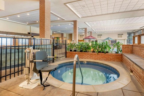Quality Inn Exit 4 Clarksville - image 4