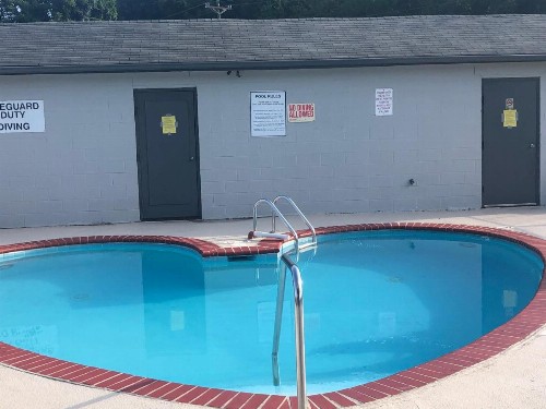 Travelodge by Wyndham Clarksville - image 4
