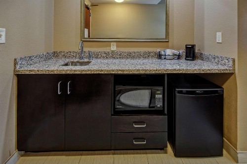 Hampton Inn & Suites Clarksville - image 19