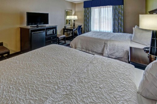Hampton Inn & Suites Clarksville - image 30