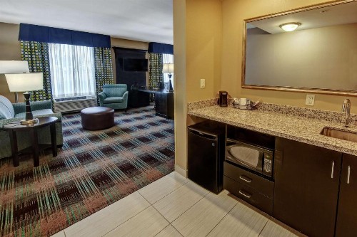 Hampton Inn & Suites Clarksville - image 34