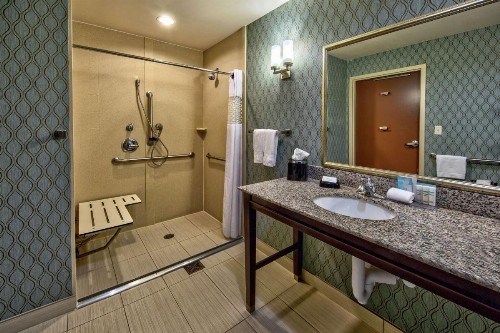 Hampton Inn & Suites Clarksville - image 44