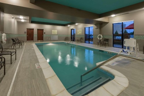 Hampton Inn & Suites Clarksville - image 7