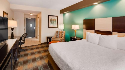 Best Western Plus Atrium Inn & Suites - image 14