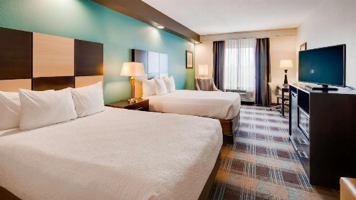 Best Western Plus Atrium Inn & Suites - image 7