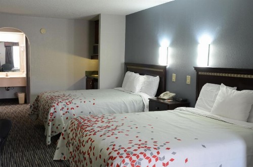Gateway Inn - image 3