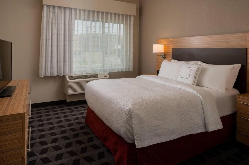 TownePlace by Marriott Suites Clarksville - image 10