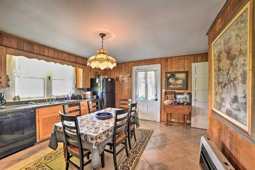 Rural and Historic Estate Home 12 Mi to Clarksville - image 10