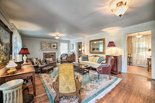 Rural and Historic Estate Home 12 Mi to Clarksville - image 11