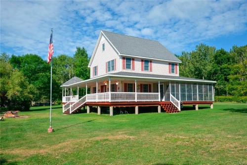 Seaway Slips Waterfront Cottages - image 10