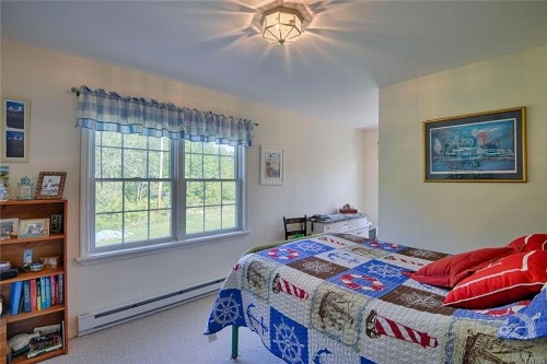 Seaway Slips Waterfront Cottages - image 32