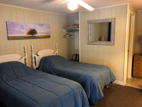 West Winds Motel & Cottages - image 29