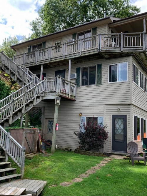 West Winds Motel & Cottages - image 44