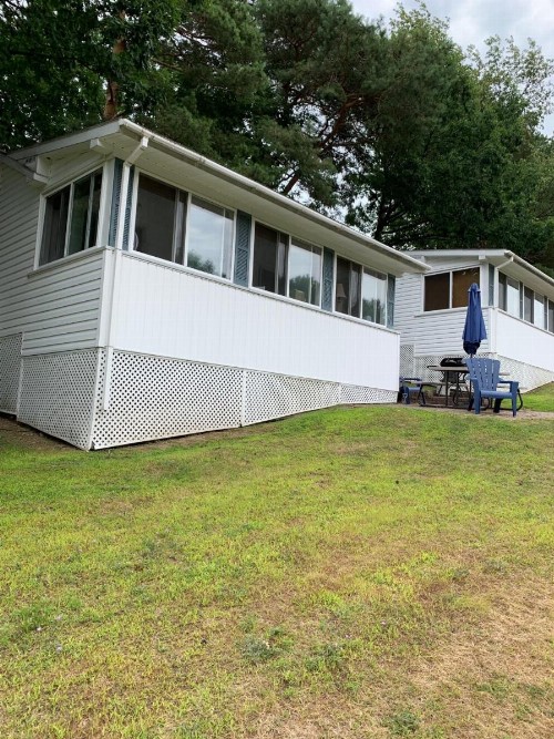 West Winds Motel & Cottages - image 47