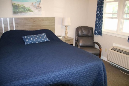 West Winds Motel & Cottages - image 49