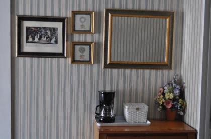 K's Motel & Cottages - image 5