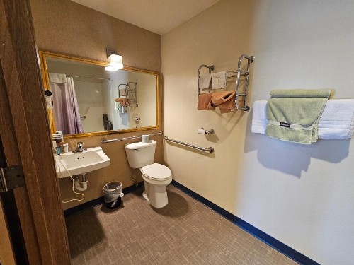 Cle Elum Travelers Inn - image 16