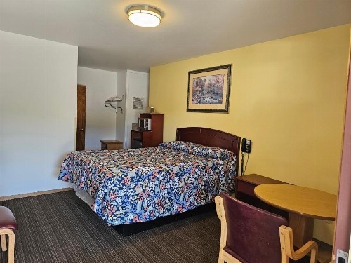 Cle Elum Travelers Inn - image 32